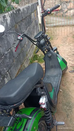 Scooter elétrica com defeito