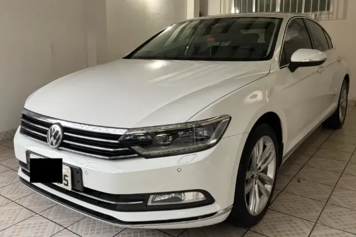 Volkswagen Passat Highline 2.0 TSI 220cv Tip. 2018