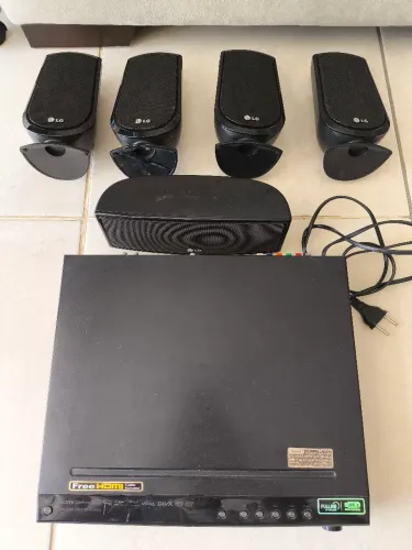 DVD HOME THEATER LG HT806ST