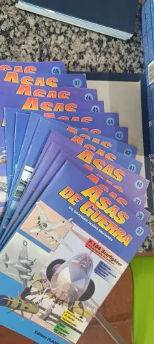 Coleção de revistas ASAS DE GUERRA