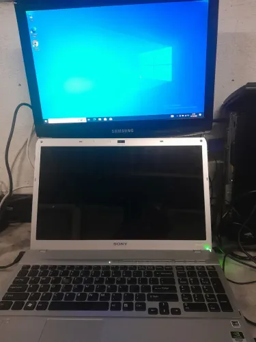Notebook sony vaio I7 modelo vpcf1