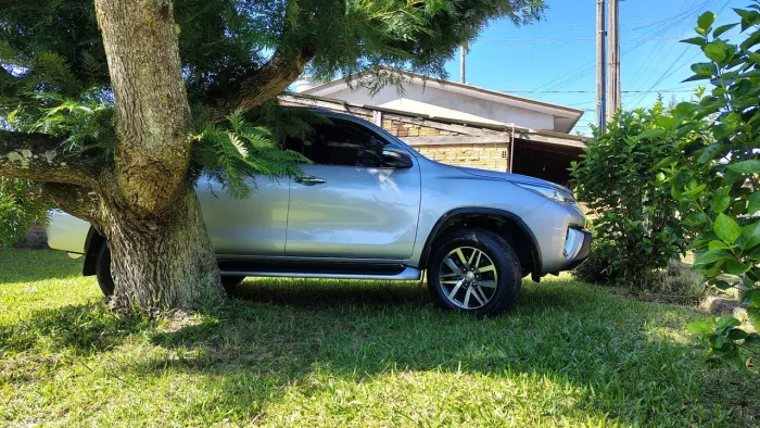 Toyota Hilux SW4 SRX 4X4 2.8 TDI 16V Dies. Aut. 2017