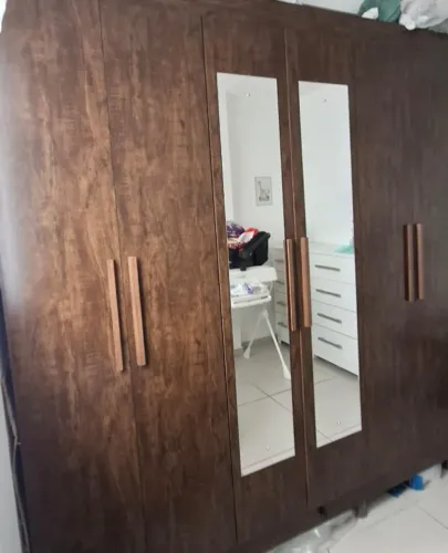 Guarda roupa 6 portas  e 6 gavetas 