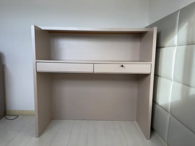  Escrivaninha em MDF 120 cm | Mesa de Estudo ou Penteadeira | Ótimo estado 