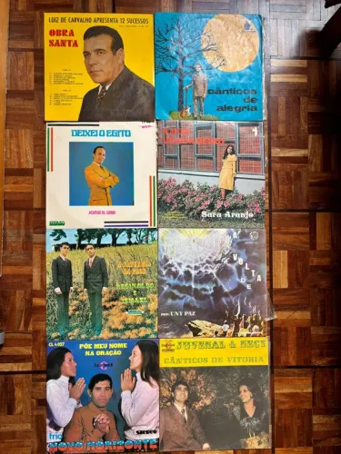 Lp de cantores gospel de várias gerações. Total de 16 lp.