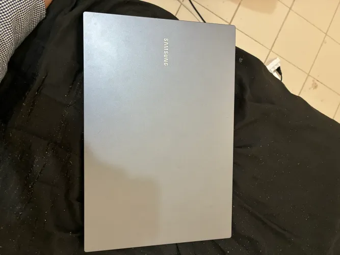 Samsung Book 256GB SSD