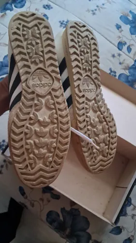 Tenis ADIDAS SÉRIE ESPECIAL