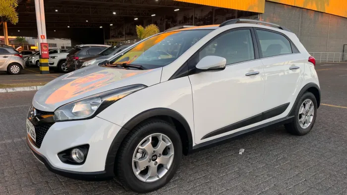 Hyundai HB20X Premium 1.6 Flex 16V Aut. 2015