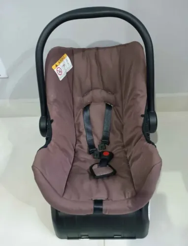 Bebê conforto Galzerano com a base