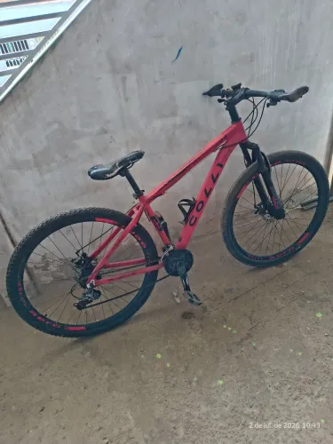 Vende-se está bicicleta 