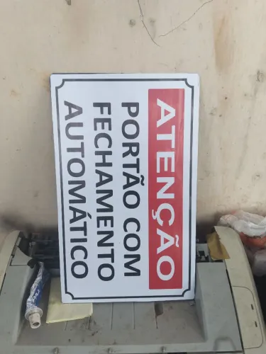 Placas de identificação