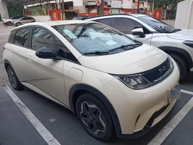BYD Dolphin EV (Elétrico) 2026