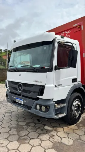 MB Atego 1719 ano 2013