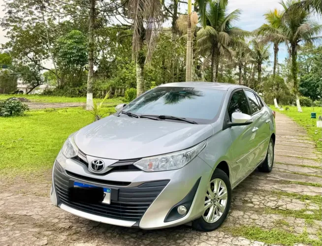 Toyota Yaris XL Sedan 1.5 Flex 16V 4P Mec. 2019