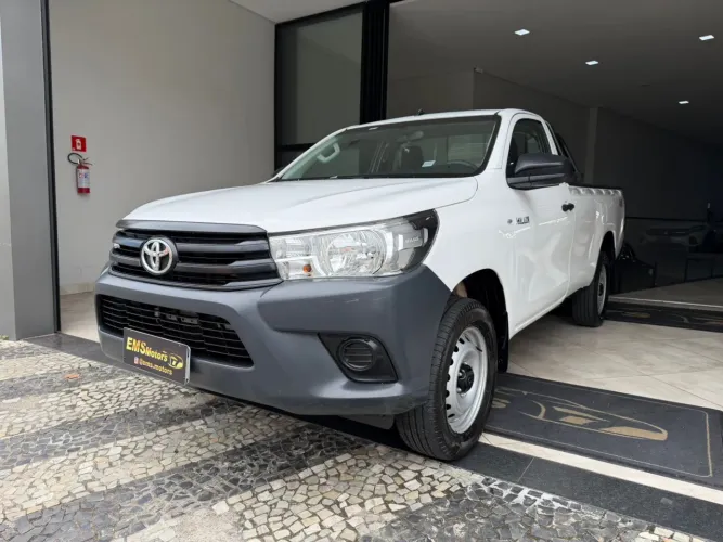 Toyota Hilux CS 4X4 2.8 TDI Diesel Mec. 2021