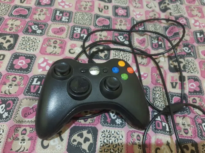 Controle de Xbox 360 alternativo c/ fio
