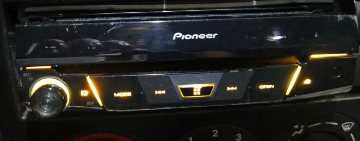 DVD Retrátil Pioneer MixTrax AVH-7780 DTV Bluetooth