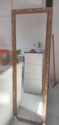 Espelho grande e novo