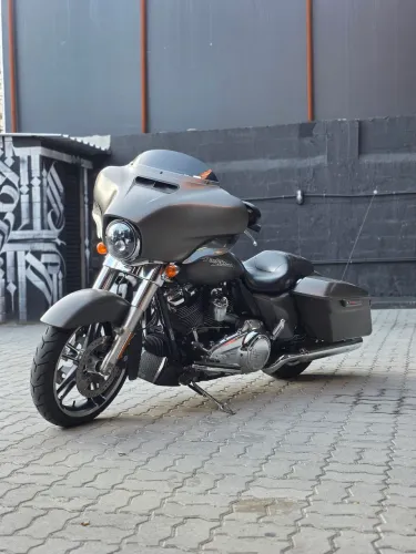 Harley Davidson Streetglide 107 Impecável
