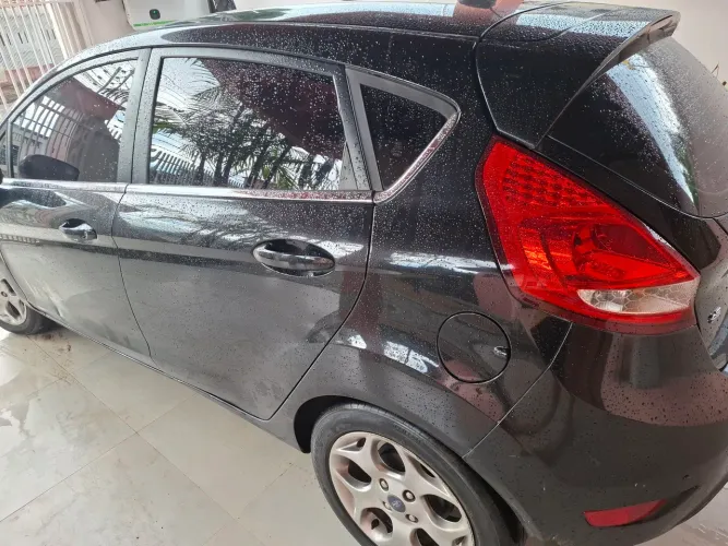 Ford Fiesta SE 1.6 16V Flex 5P 2012