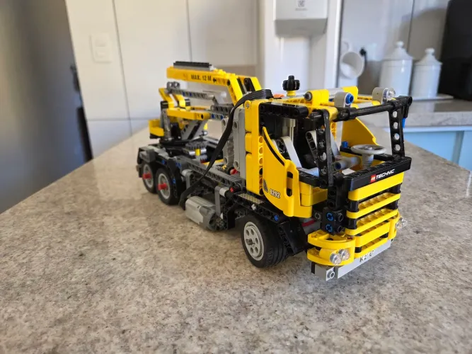 Lego technic caminhão