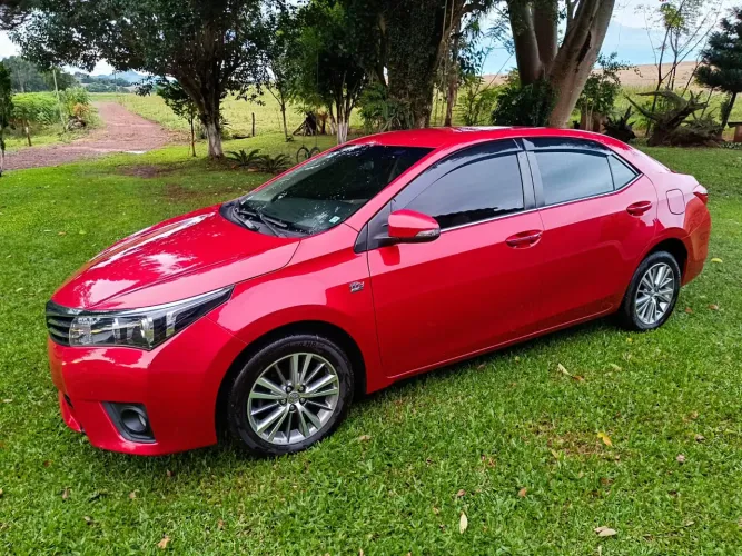 Toyota Corolla Altis 2.0 Flex 16V Aut. 2015