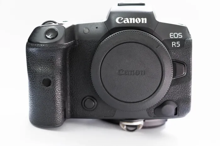 Canon r5 