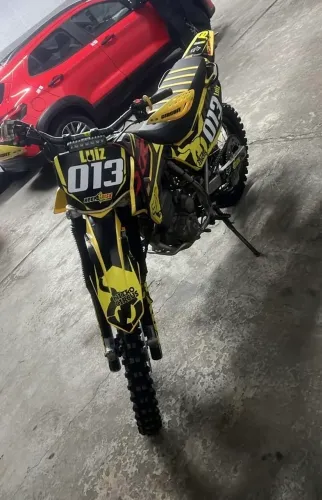 Moto de trilha xr250 tornado