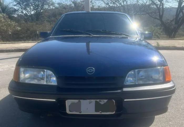 Chevrolet Monza GL 1.8 Efi/ SL/ L/ 650/barc. 2e4p (álcool) 1995