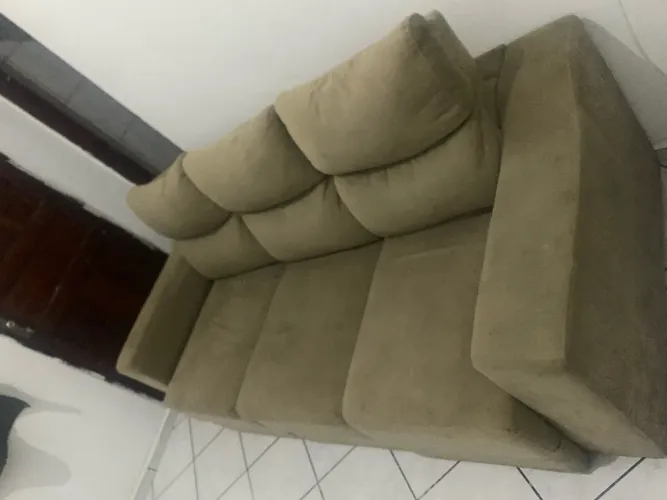 VENDO SOFÁ RETRÁTIL E RECLINÁVEL DE 3 LUGARES