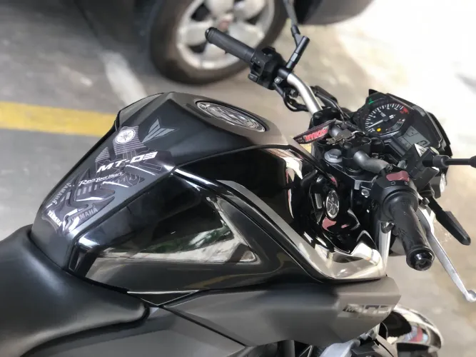 VENDO MOTO -MT -03 ANO - 2020