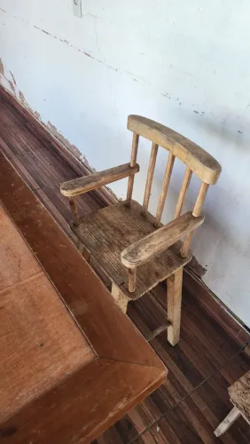 Cadeirinha de alimentação Madeira