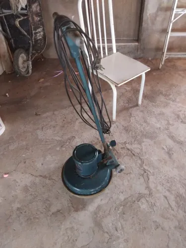 Enceradeira industrial