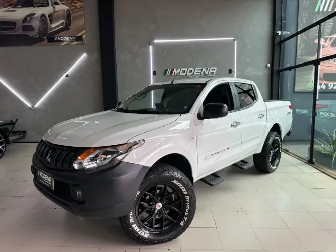 Mitsubishi L200 Triton Sport GLS 2.4 CD Diesel Aut. 2022