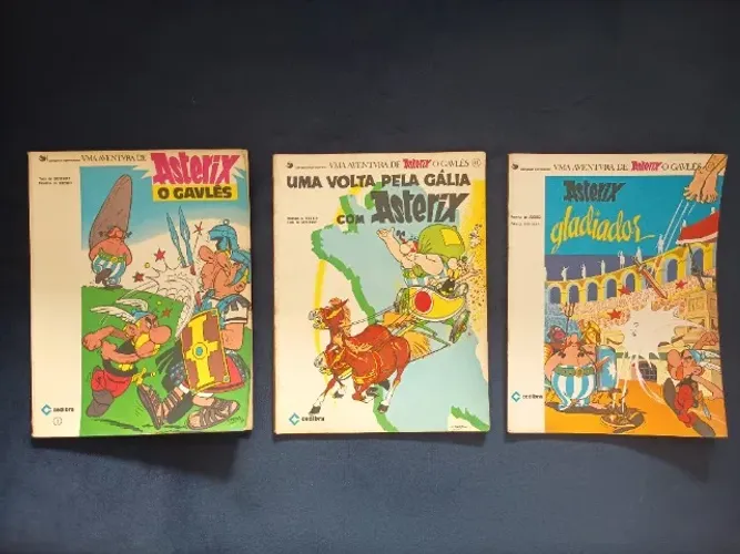 Gibis Asterix O Gaulês - Uderzo e Goscinny - Editora Cedibra - 3 volumes