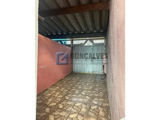 Sobrado á venda no Baeta Neves em São Bernardo do Campo/SP, com 199,4m² e Quartos.