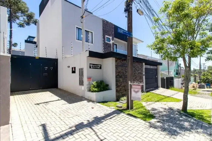Sobrado em SANTA FELICIDADE com 113,77m²