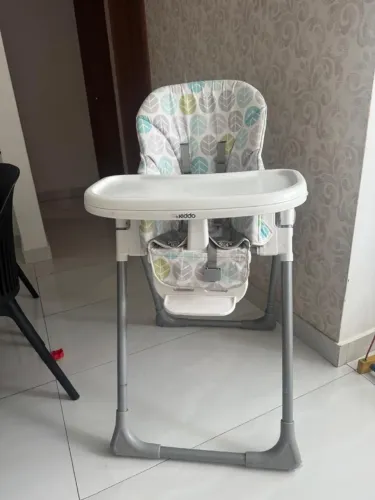 Cadeirinha de alimentação 