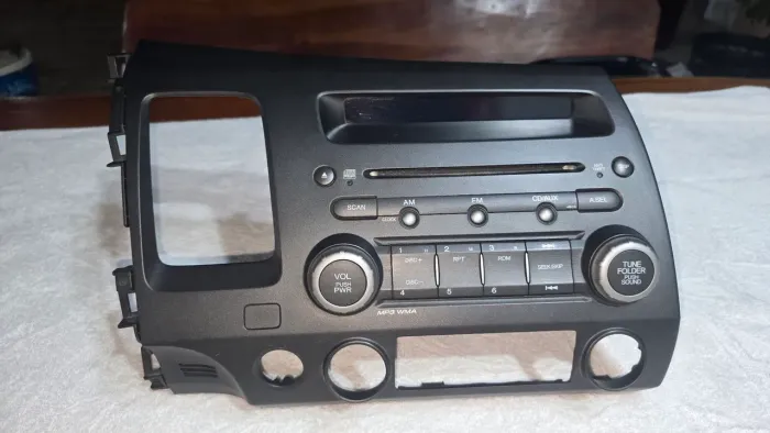 RADIO CAMPACT DISK DIGITAL AUDIO