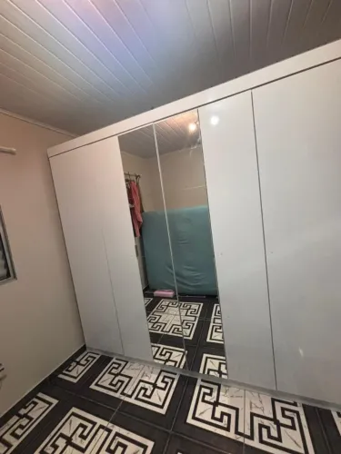 GUARDA ROUPA 
