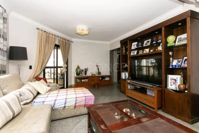 Cobertura Duplex com Piscina Privativa e 4 Vagas no Carrão