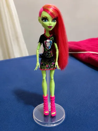Boneca Vênus monster high