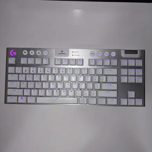 Logitech G915 TKL LIGHTSPEED - Sem Fio | Excelente Estado