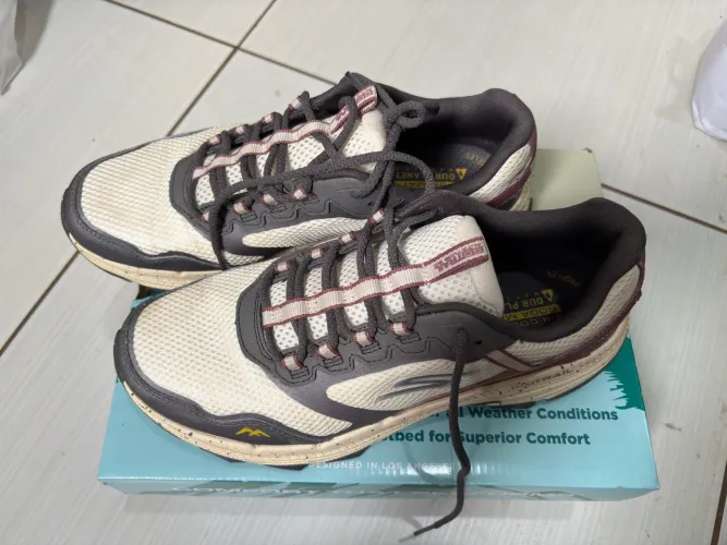 tenis skecher trilha feminino 38