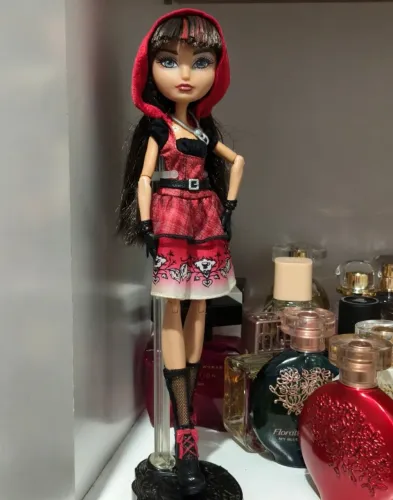 Ever After High Cerise Hood Hat Tastic Party Mattel 2013