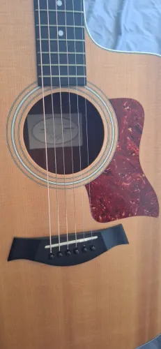 Violão elétrico Taylor