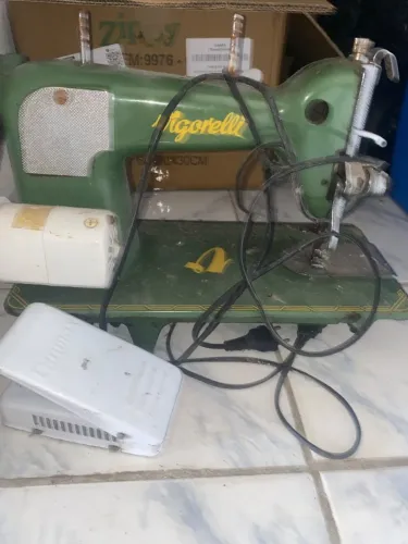 Máquina de costura