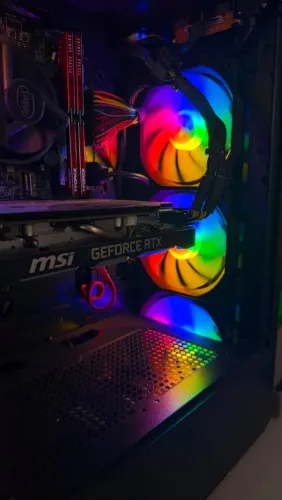 PC Gamer - RTX 2060