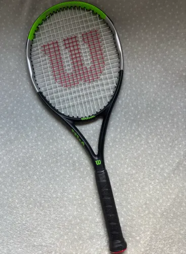 RAQUETE TÊNIS QUADRA WILSON BLADE