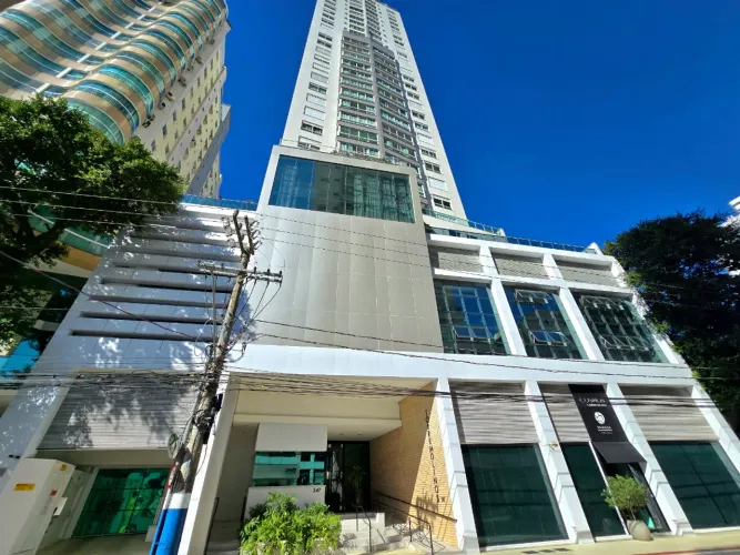 Apartamento à venda, no Residencial Torremolinos em Balneário Camboriú, Centro, com 3 quar